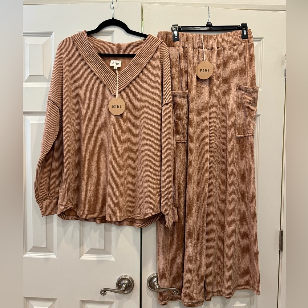 NWT Ribbed BiBi Lounge Set- L